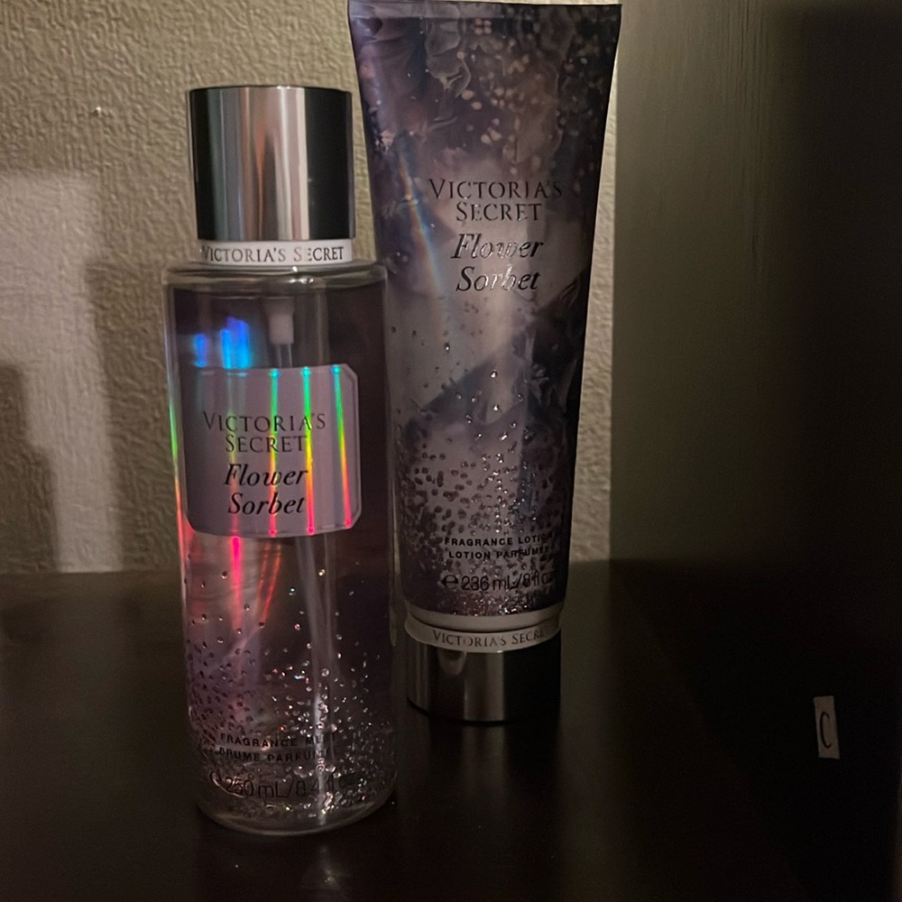 Victoria Secret Splash and Lotion Set